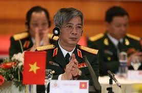 Vietnam boosts diplomacy of national defence - ảnh 1